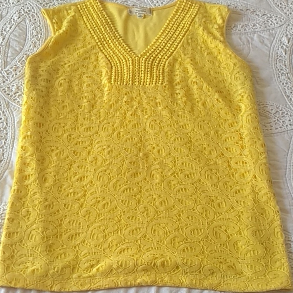 Beautiful yellow blouse